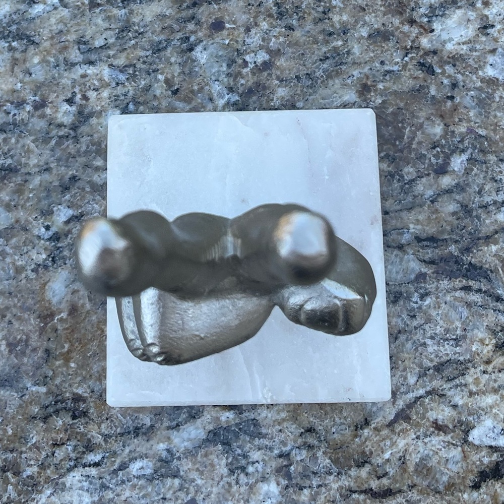 Silver Peace Victory sign statue on granite base. New condition. 8.5” - Picture 8 of 13